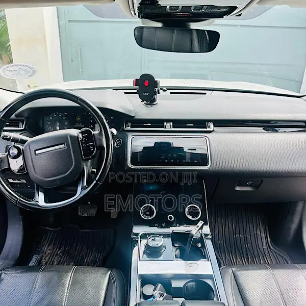 Land Rover Range Rover Velar S 2023 White