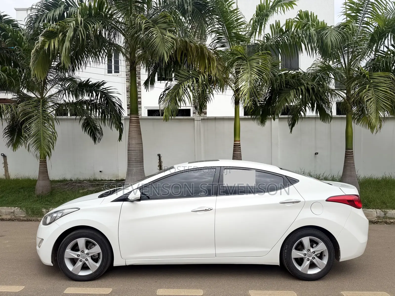 Hyundai Elantra GLS Sedan FWD (1.8L 4cyl 6A) 2013 White