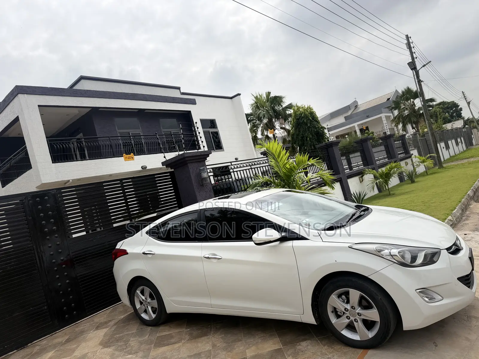 Hyundai Elantra GLS Sedan FWD (1.8L 4cyl 6A) 2013 White