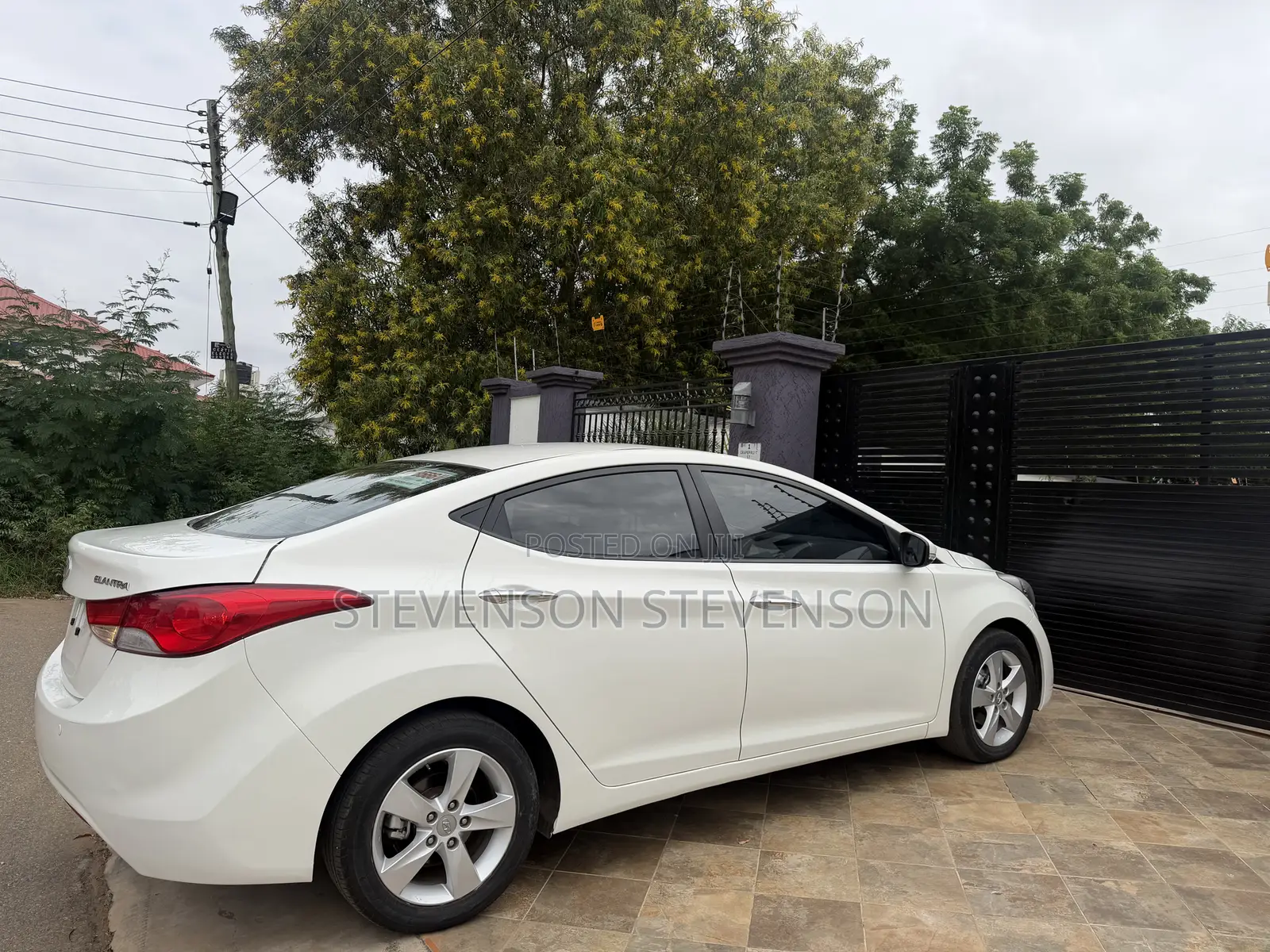 Hyundai Elantra GLS Sedan FWD (1.8L 4cyl 6A) 2013 White