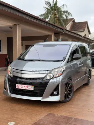Toyota Alphard 2.4 Petrol FWD 2014 Gray
