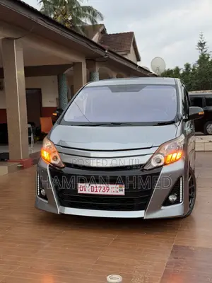 Toyota Alphard 2.4 Petrol FWD 2014 Gray
