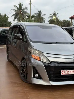 Toyota Alphard 2.4 Petrol FWD 2014 Gray