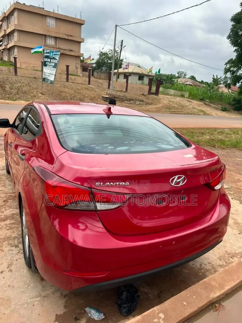 Hyundai Elantra Value Edition Sedan FWD (1.8L 4cyl 6A) 2016 Red