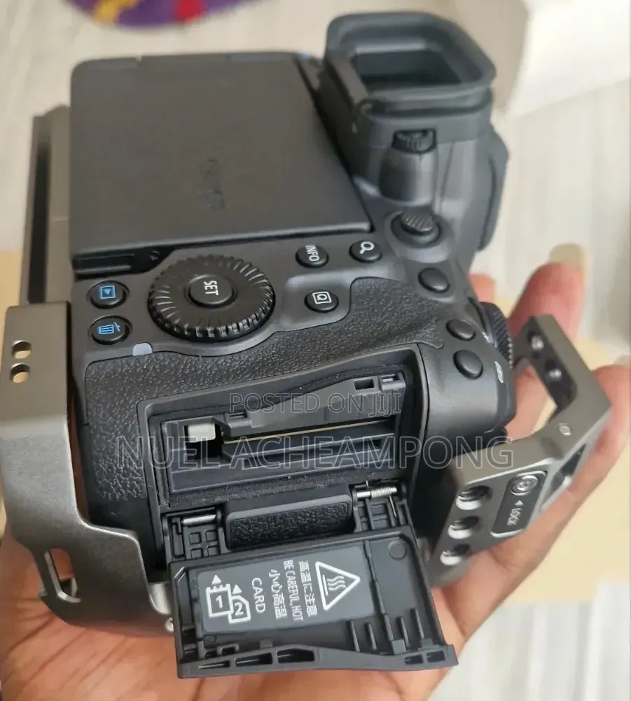 Canon R5 Mark II UK Model, SmallRig HawkLock Cage, Canon RF-EF Adapt.