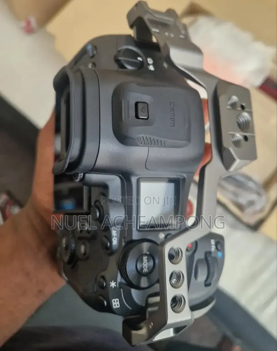 Canon R5 Mark II UK Model, SmallRig HawkLock Cage, Canon RF-EF Adapt.