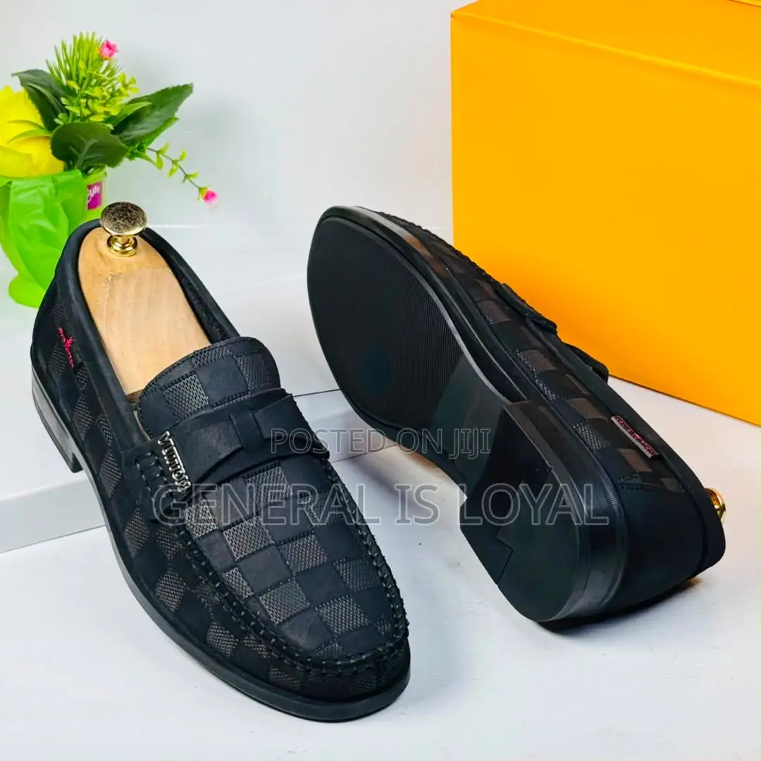 Louis Vuitton Black Leather Bricks Men’s Loafers