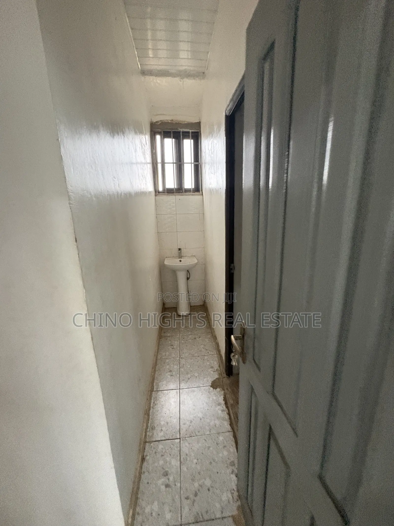2bdrm Apartment in White Estate, Tema Metropolitan for rent
