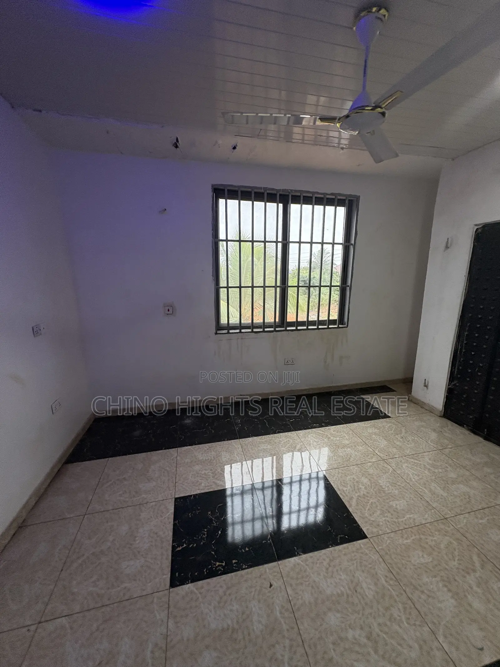 2bdrm Apartment in White Estate, Tema Metropolitan for rent