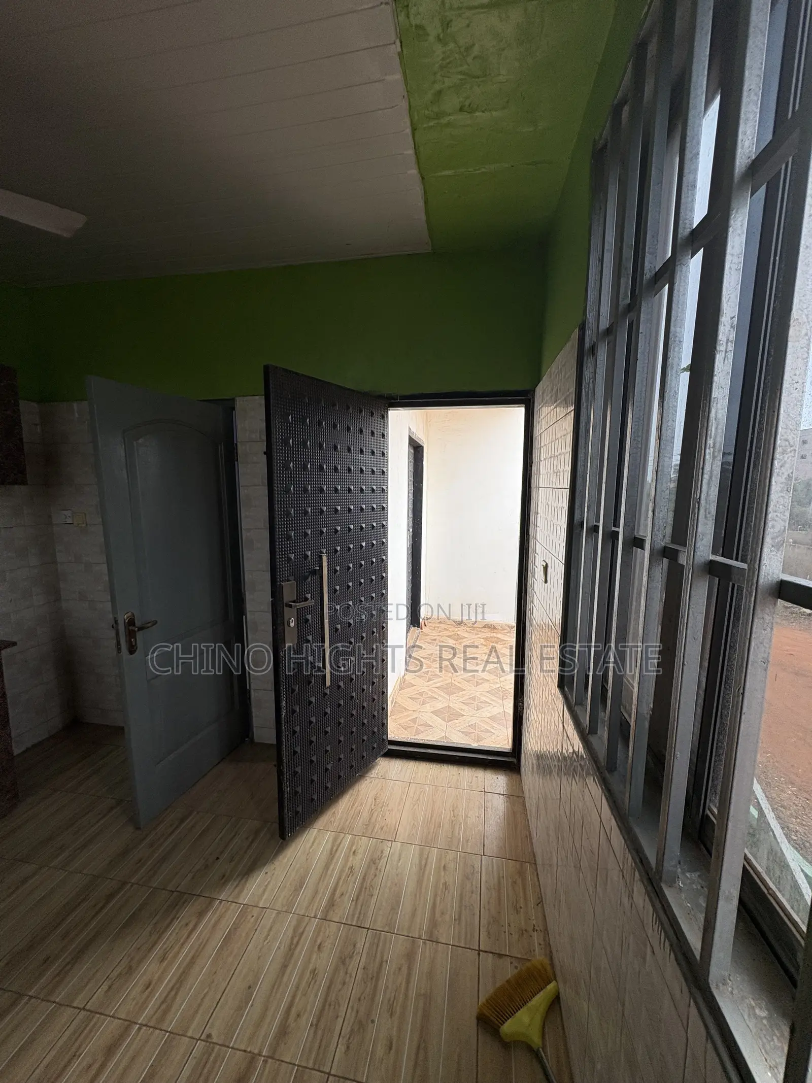 2bdrm Apartment in White Estate, Tema Metropolitan for rent