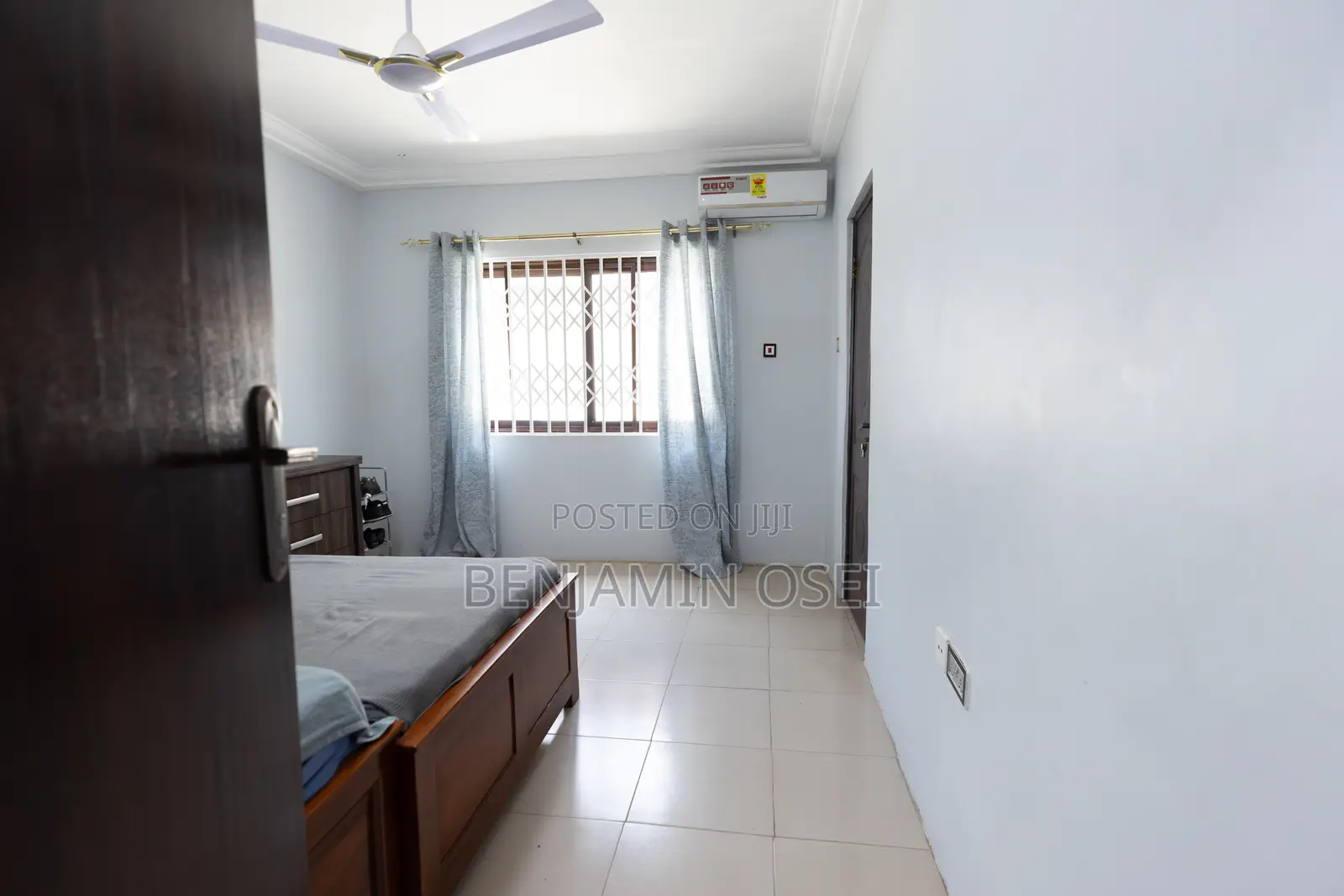 3bdrm House in Oak Villa Estate, Accra Metropolitan for sale