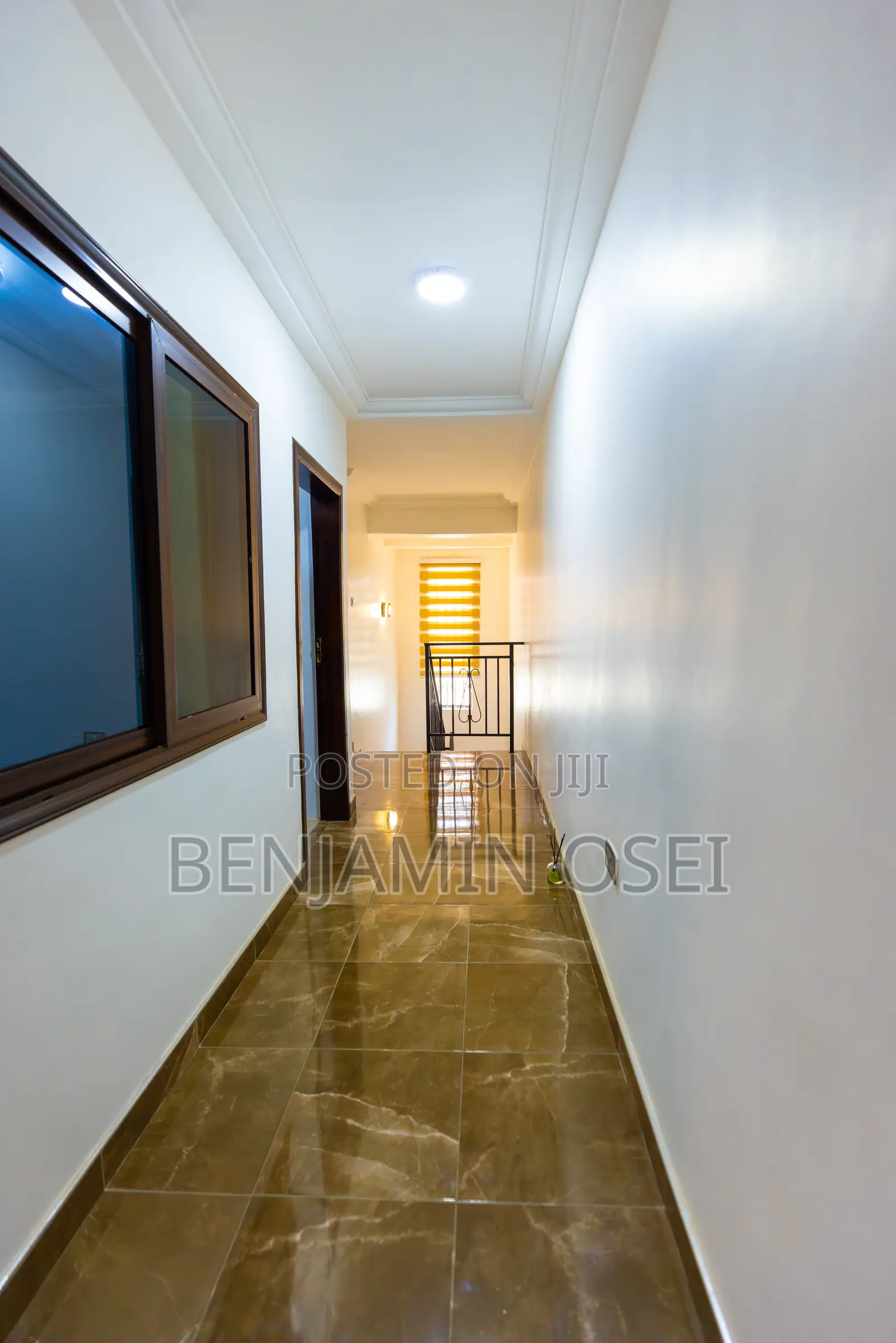 3bdrm House in Oak Villa Estate, Accra Metropolitan for sale