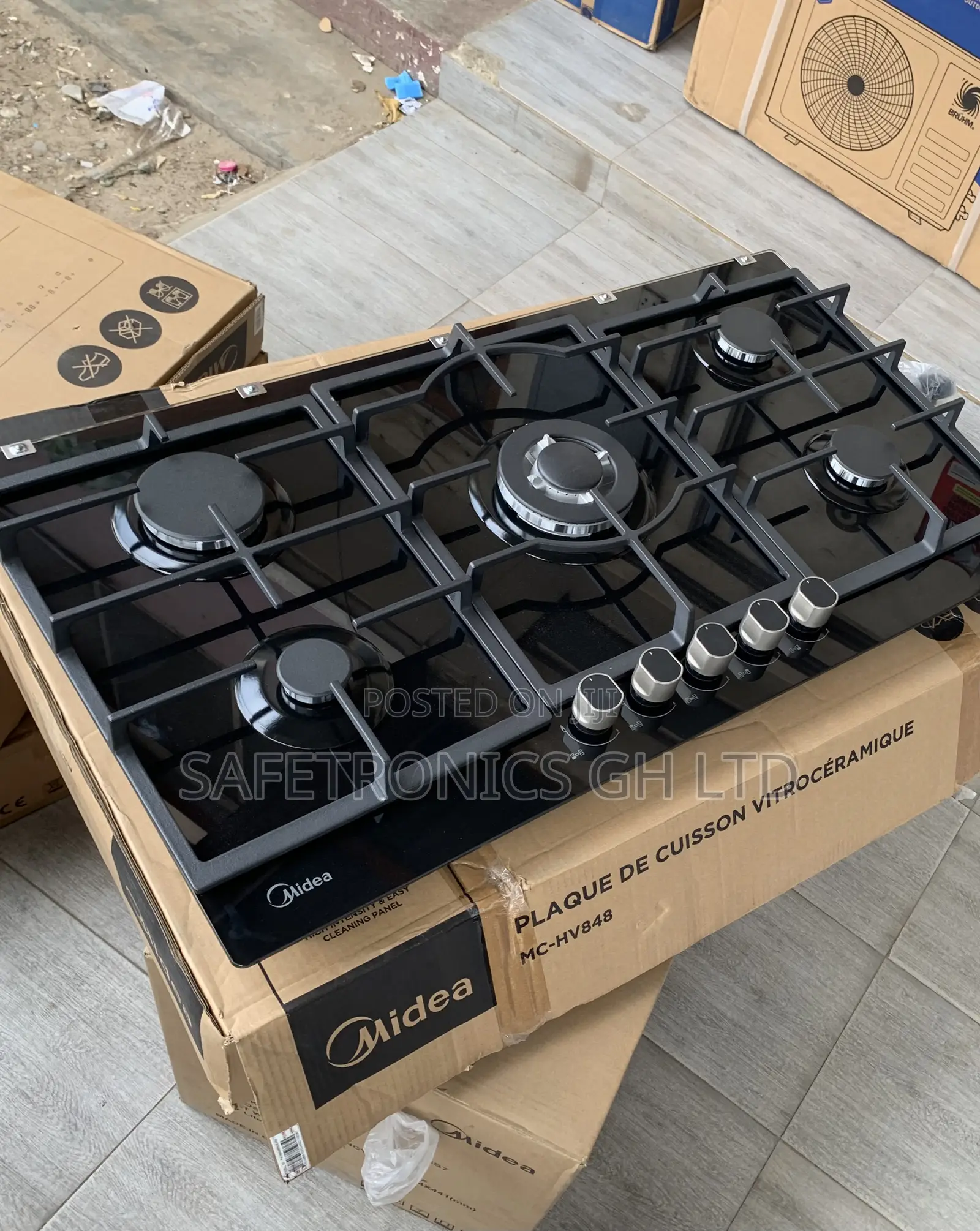 Newly Bulky Midea 90cm Gas Hob – Black Glass 90GP095
