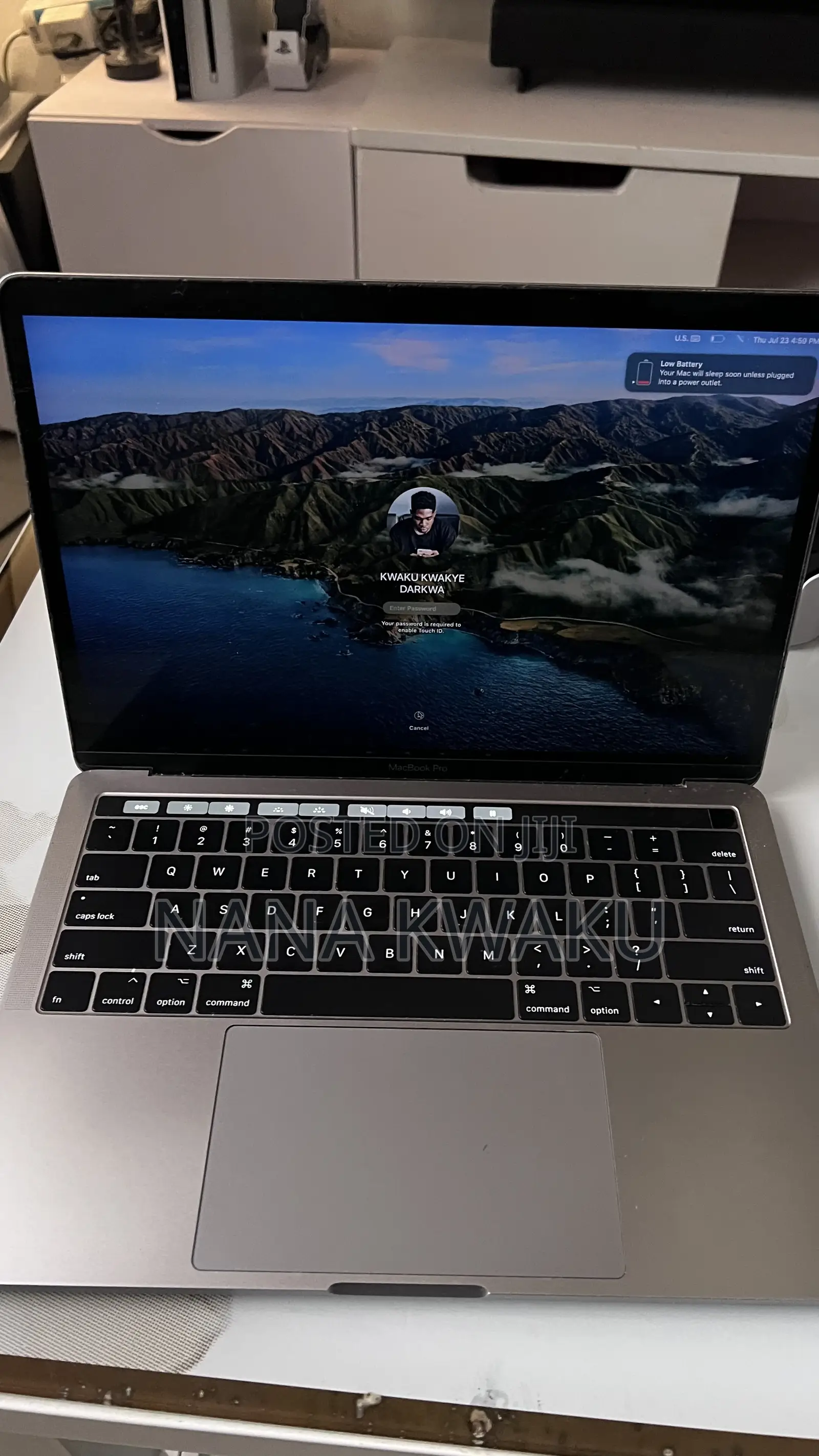 Laptop Apple MacBook Pro 2017 16GB Intel Core i7 HDD+SSD 512GB