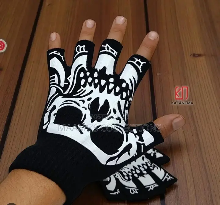 Skeleton Half Finger Gloves – Unisex Winter Fashion Gloves