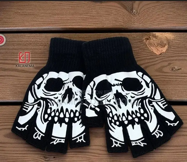 Skeleton Half Finger Gloves – Unisex Winter Fashion Gloves