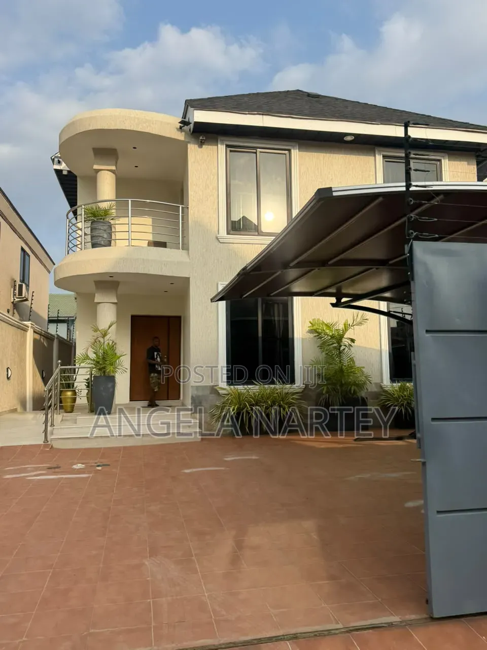 Furnished 4bdrm House in -East Legon Main, Accra Metropolitan for sale