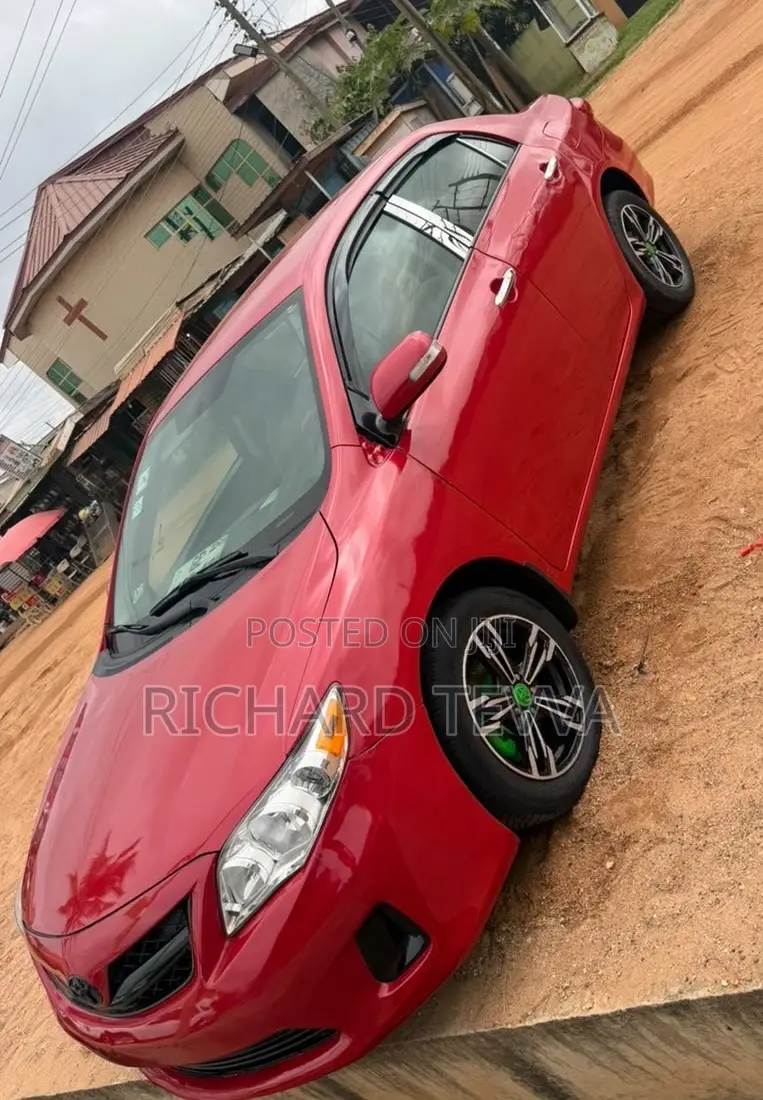 Toyota Corolla LE 4dr Sedan (1.8L 4cyl 4A) 2012 Red