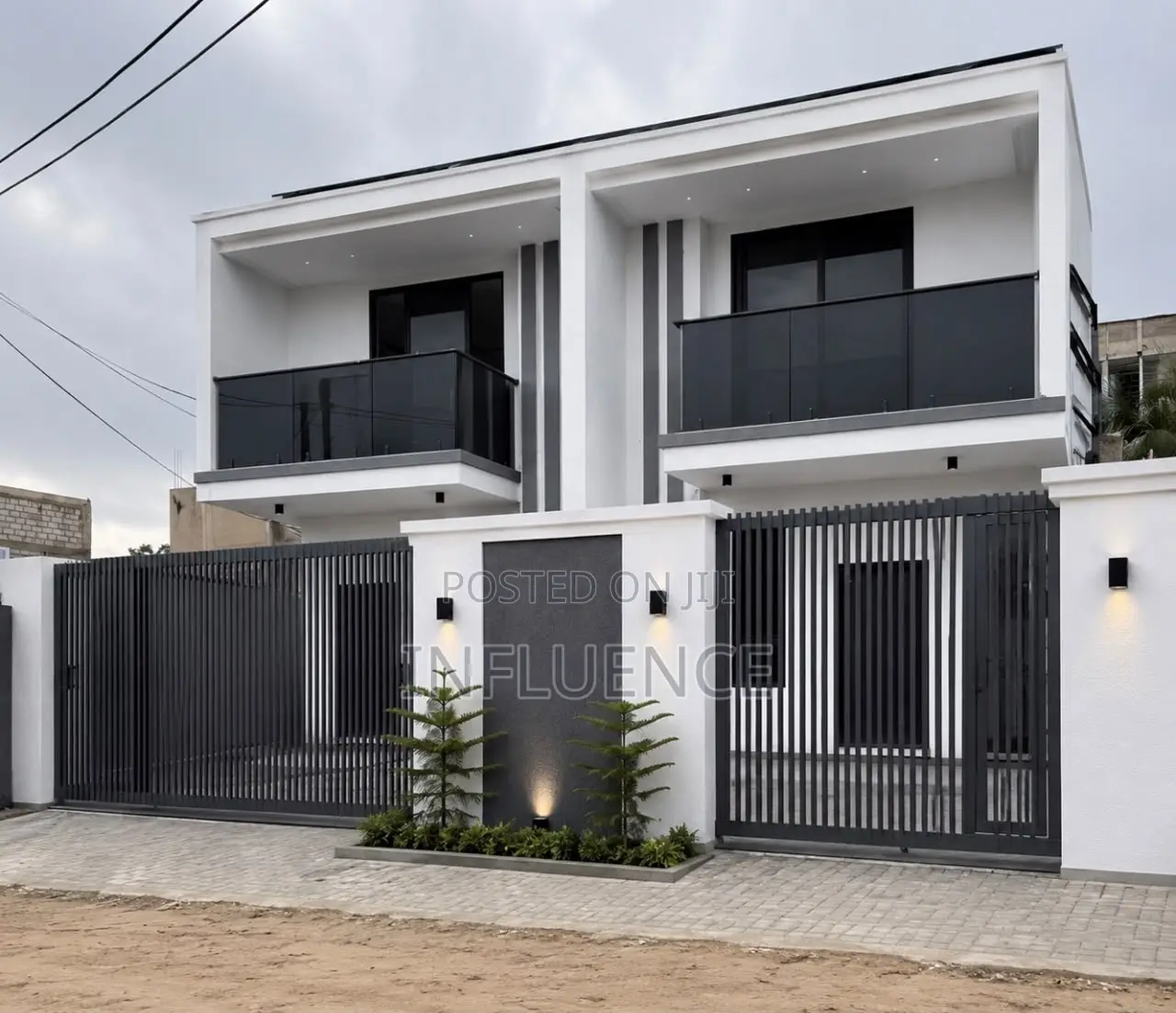 3bdrm House in Lakeside, East Legon for sale