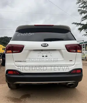 Kia Sorento 2.4L LX AWD 2020 White