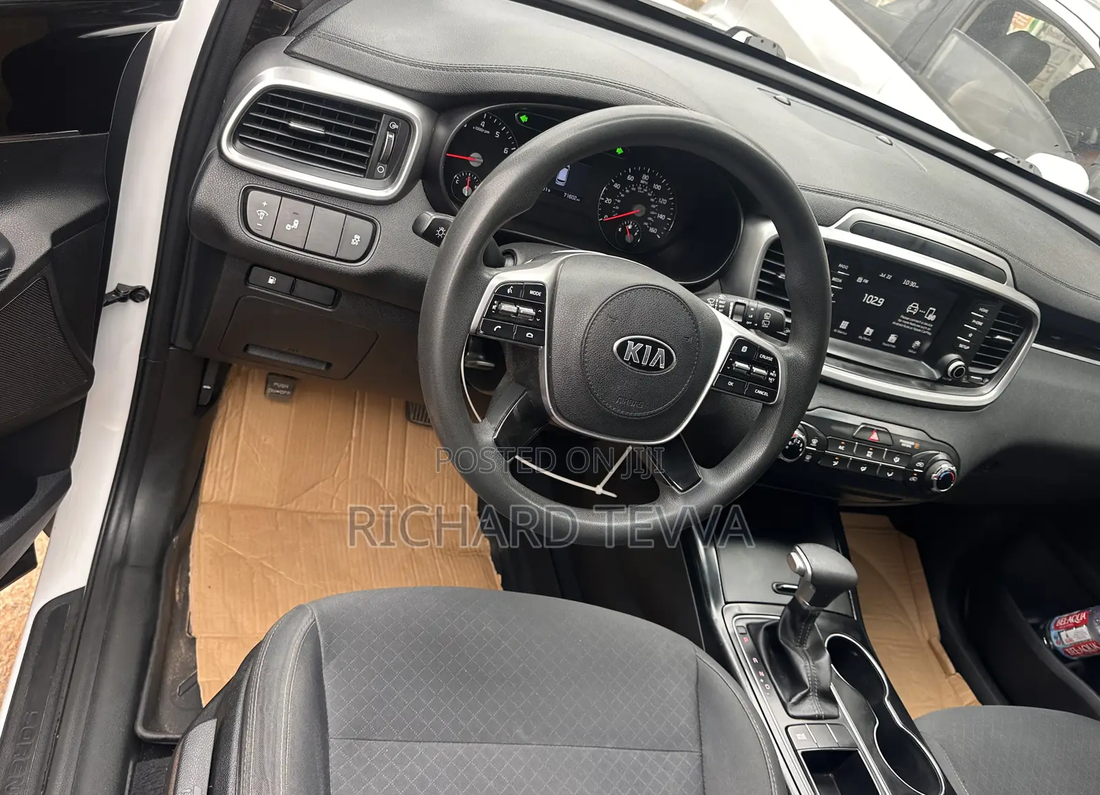 Kia Sorento 2.4L LX AWD 2020 White