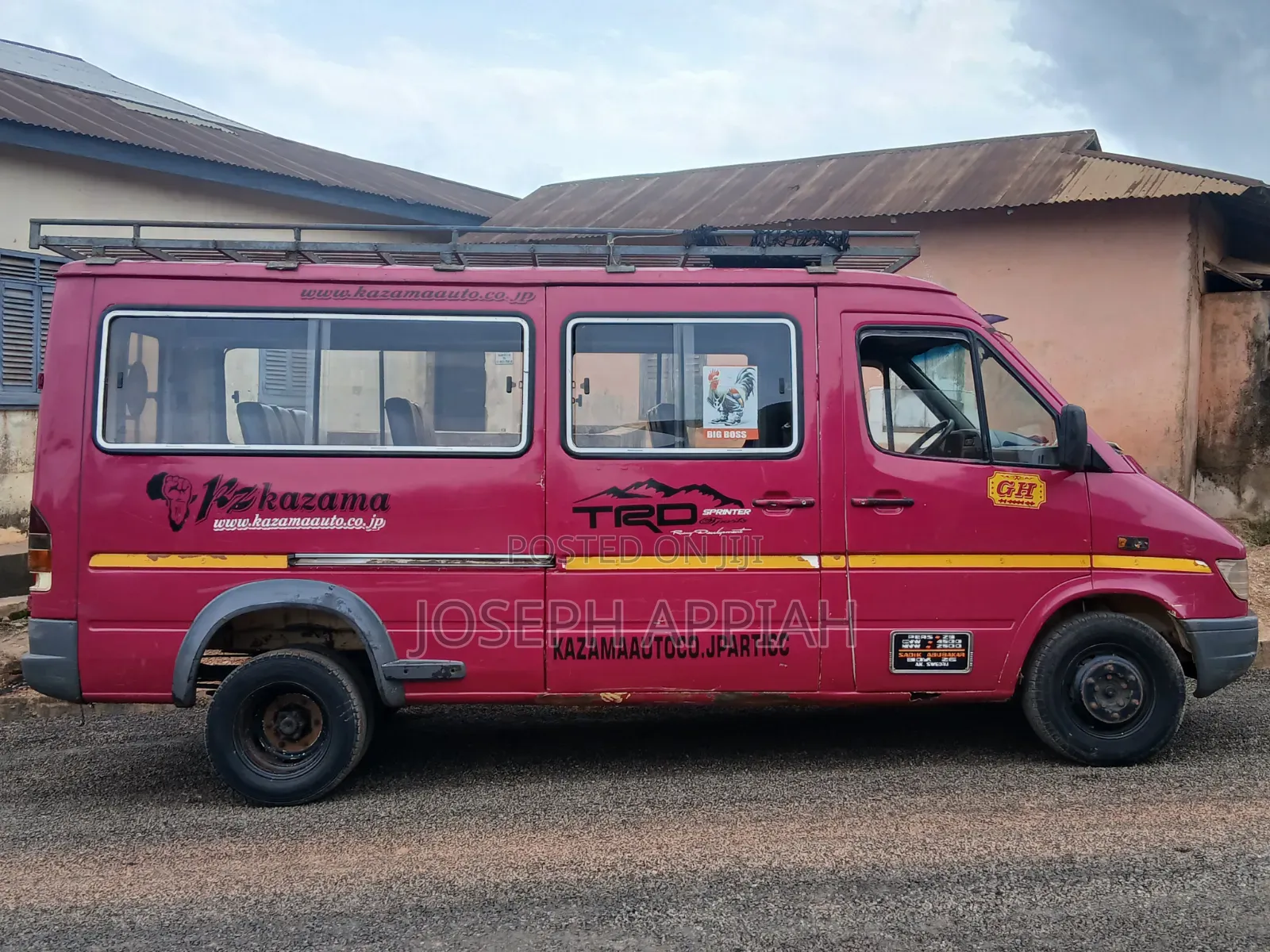 Mercedes-Benz Sprinter 2005 Pink