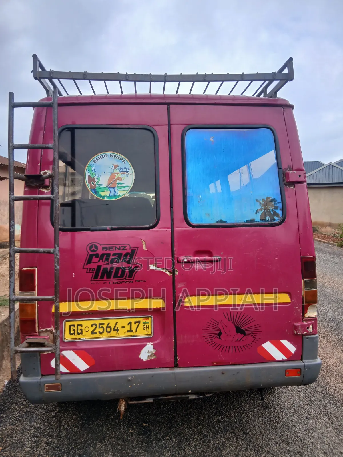 Mercedes-Benz Sprinter 2005 Pink