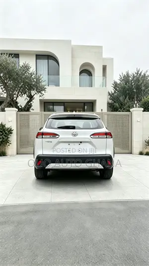 Toyota Corolla Cross 2024 White