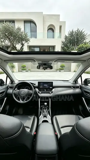 Toyota Corolla Cross 2024 White