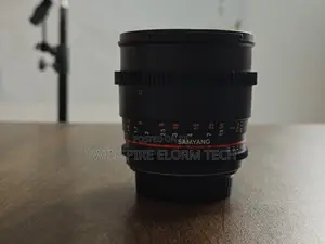 Samyang Sanyo 85mm 1.5 Ultra Wide Angle Lens