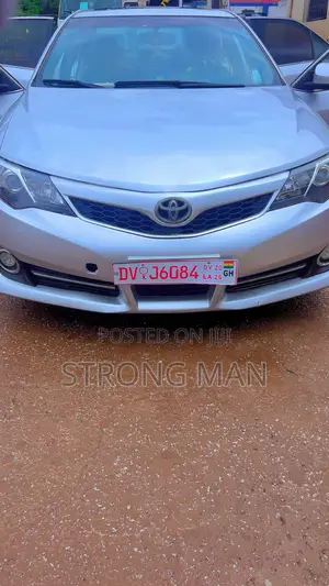 Toyota Camry 2014 Silver