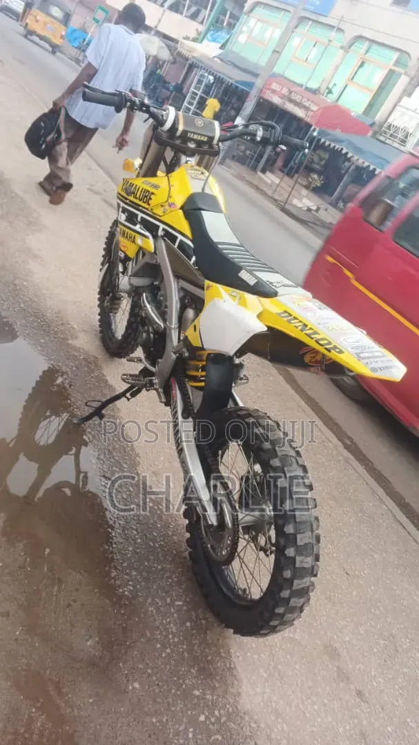 Yamaha 2017 Yellow