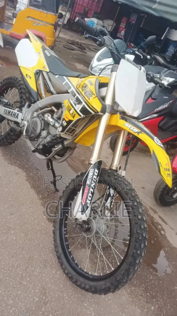 Yamaha 2017 Yellow