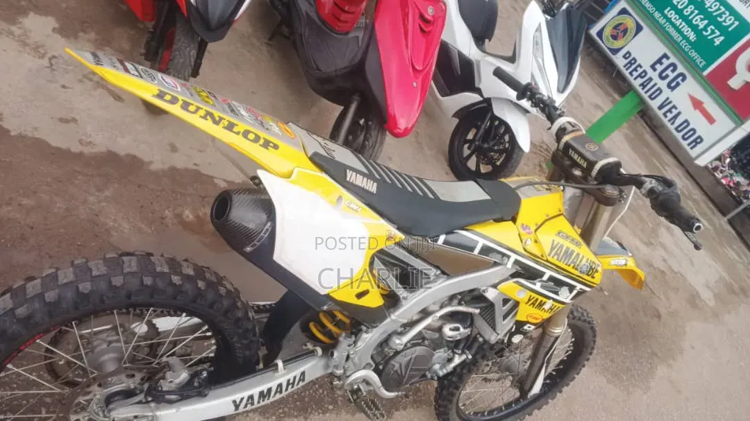 Yamaha 2017 Yellow