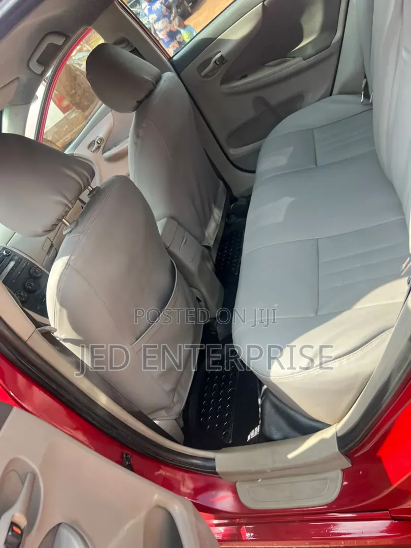 Toyota Corolla 2010 Red