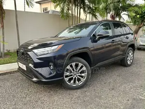 Toyota RAV4 XLE Premium 2022 Brown