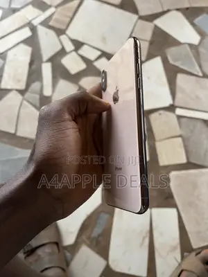 Apple iPhone XS Max 64 GB Gold
