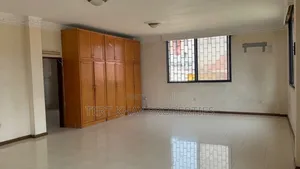 6bdrm Mansion in Ridge for sale