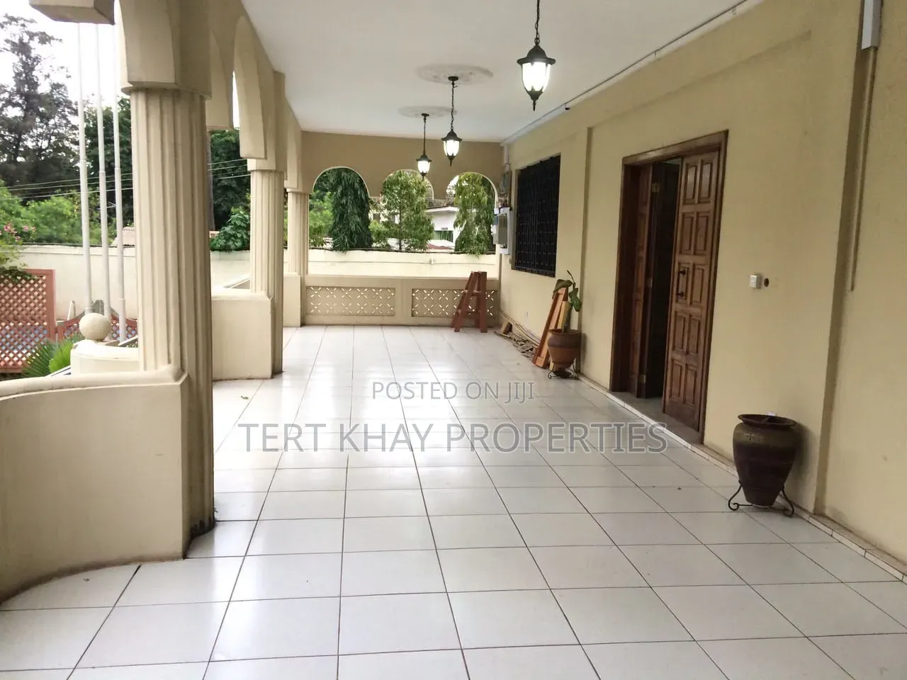 6bdrm Mansion in Ridge for sale