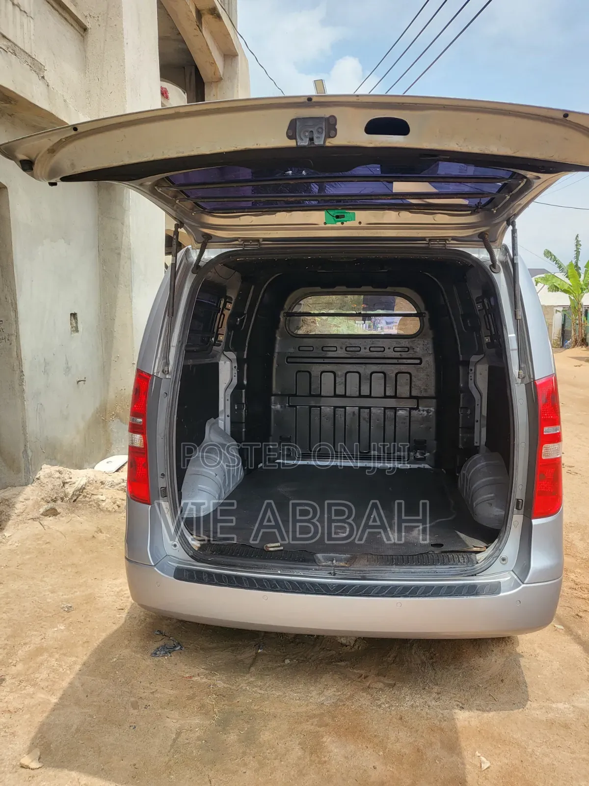 Hyundai H200 2017 Silver