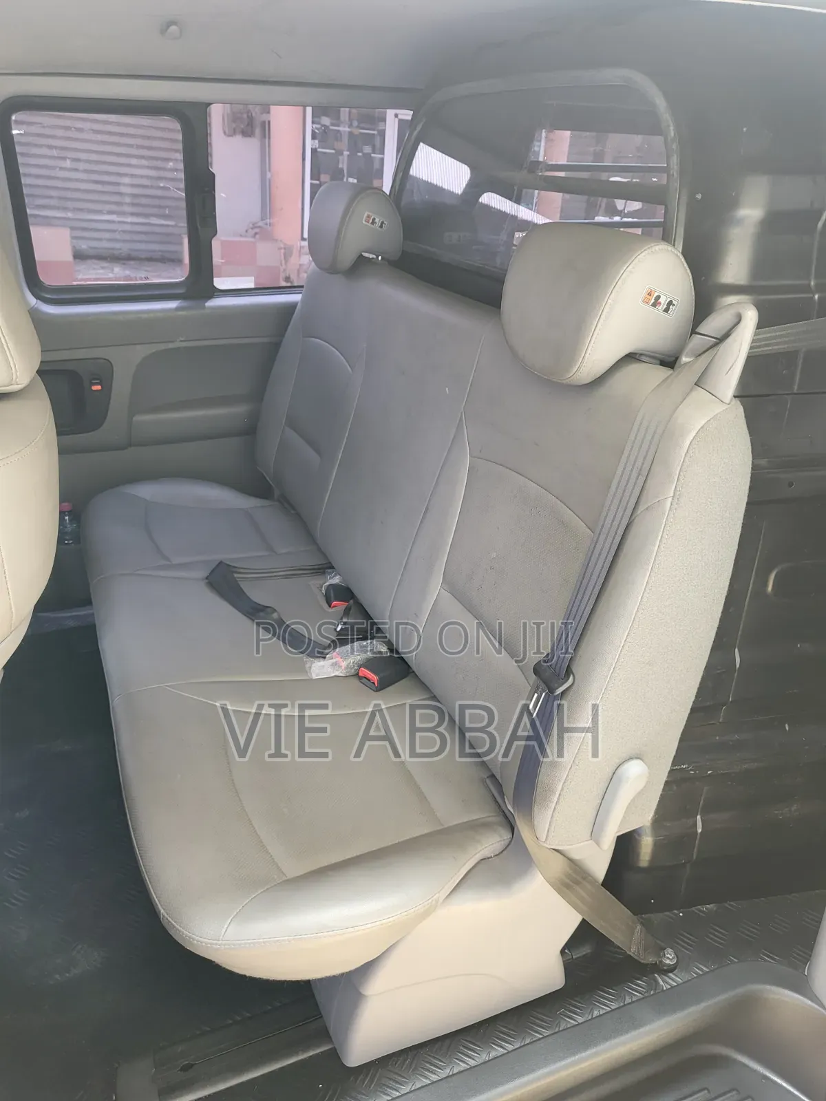 Hyundai H200 2017 Silver