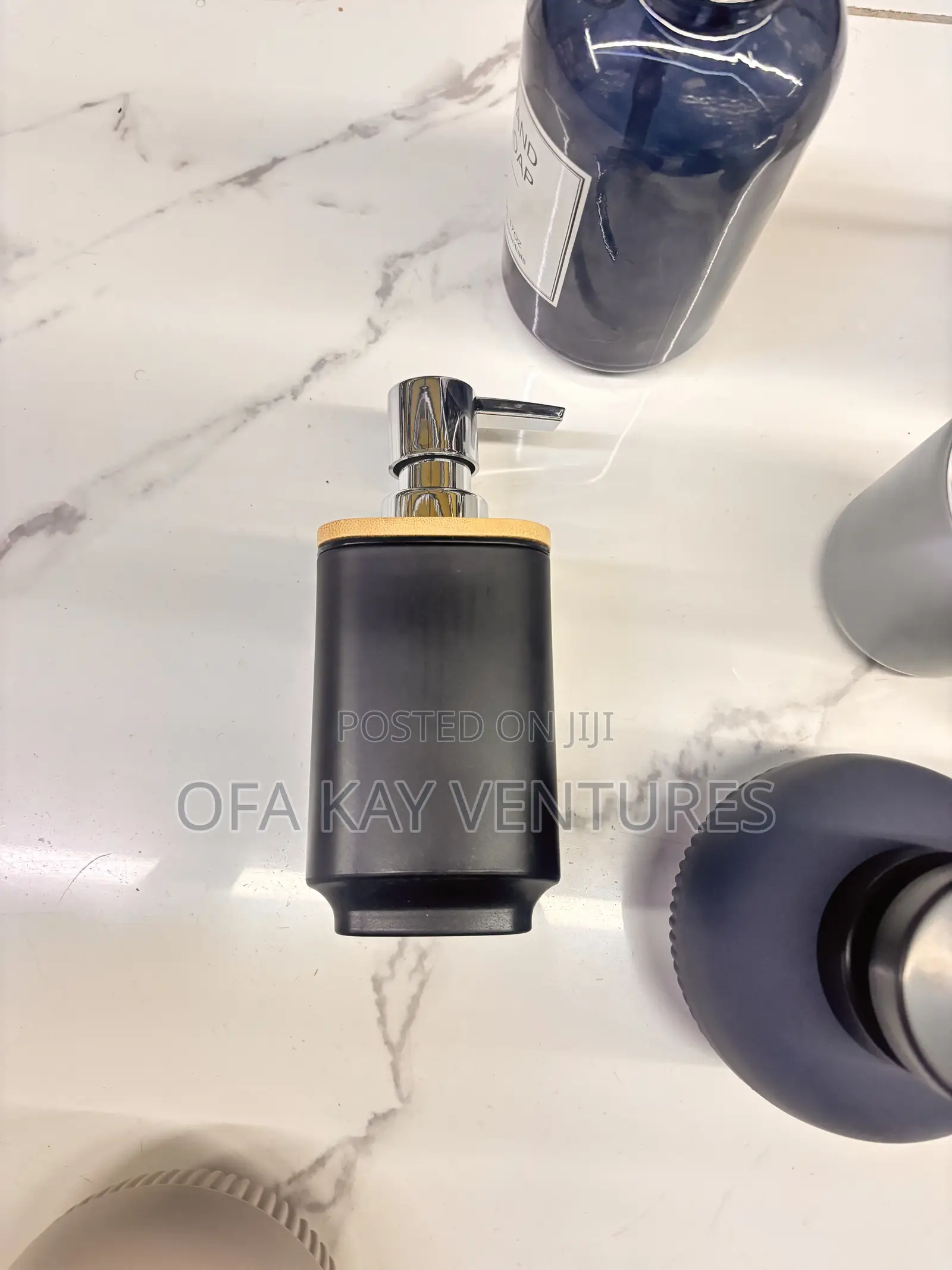 Liquid Bottle Containers 500ml and More