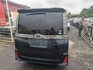 Toyota Voxy 2014 Black