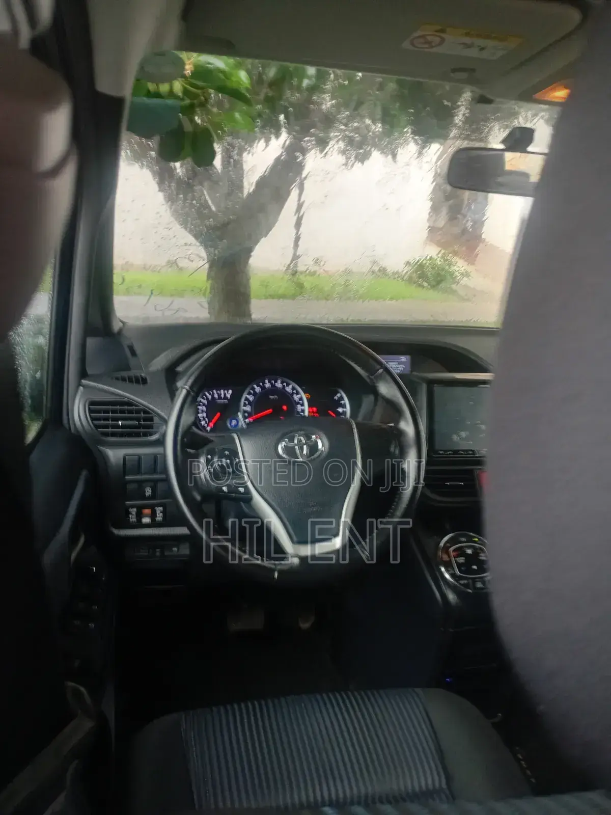 Toyota Voxy 2014 Black