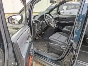 Toyota Voxy 2014 Black