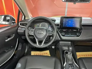 Toyota Corolla 2022 White
