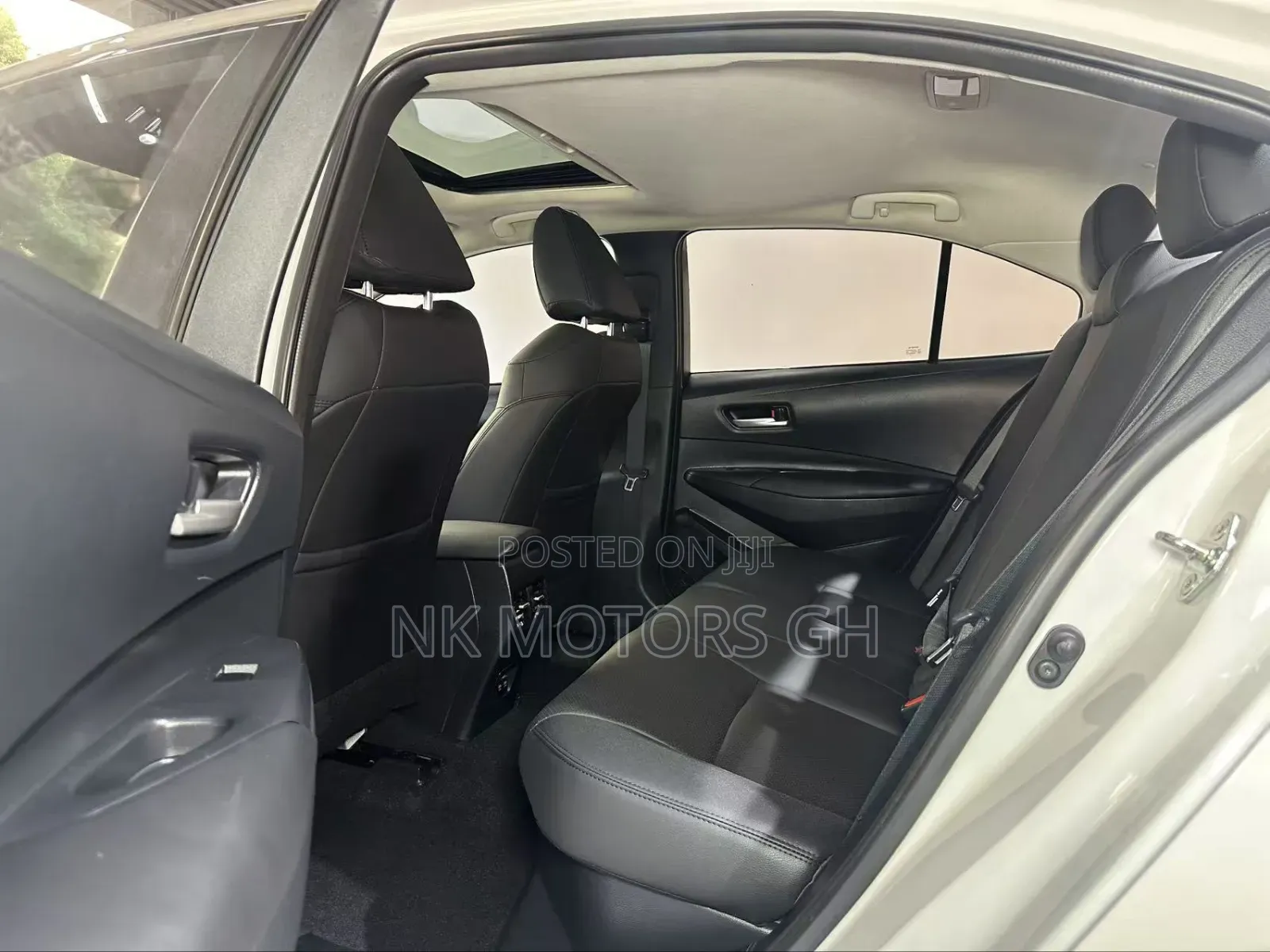 Toyota Corolla 2022 White