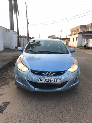 Hyundai Elantra Limited Sedan FWD (1.8L 4cyl 6A) 2013 Blue
