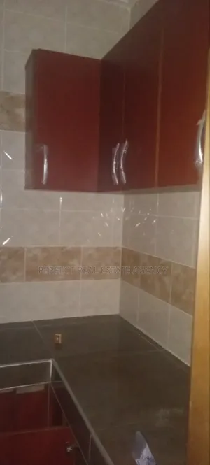 2bdrm Apartment in Pokukron, Kumasi Metropolitan for rent