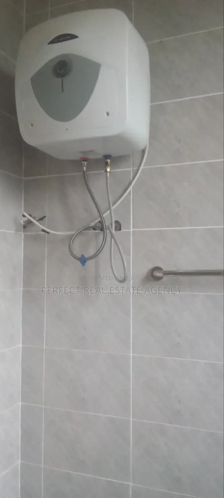 2bdrm Apartment in Pokukron, Kumasi Metropolitan for rent